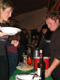 2006-01-14 - 20-03-32 Répafőző verseny-Miklósfa 077.jpg 2006-01-14 - 20-03-32 Répafőző verseny-Miklósfa 077.jpg