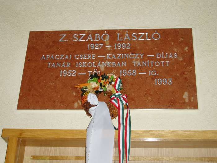 Tata,Tanoda tér 05. Z. Szabó László.jpg Tata,Tanoda tér 05. Z. Szabó László.jpg